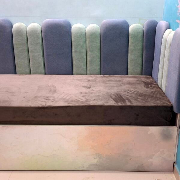 Solace Upholstered Daybed